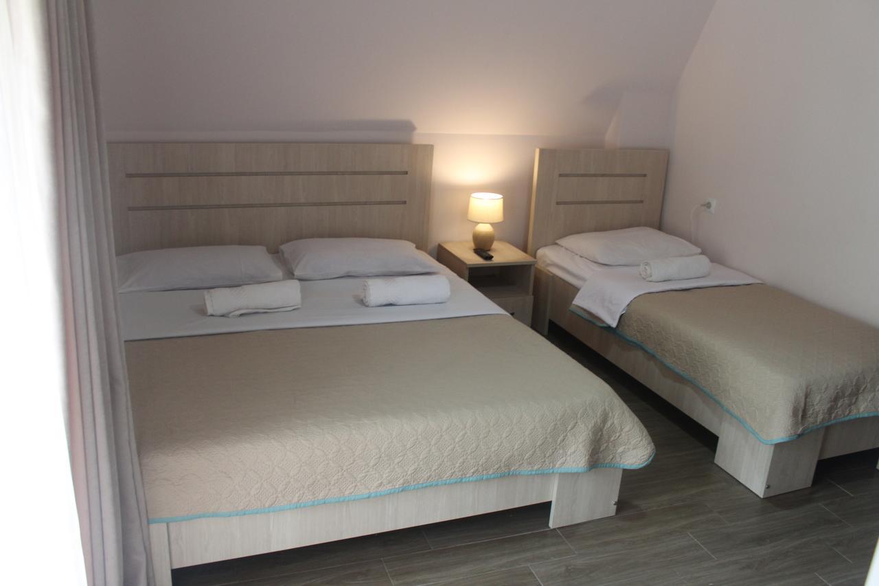 Deluxe Guest House Кваріаті Екстер'єр фото