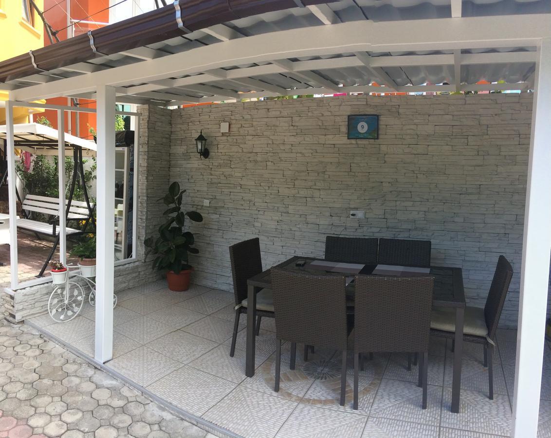 Deluxe Guest House Кваріаті Екстер'єр фото