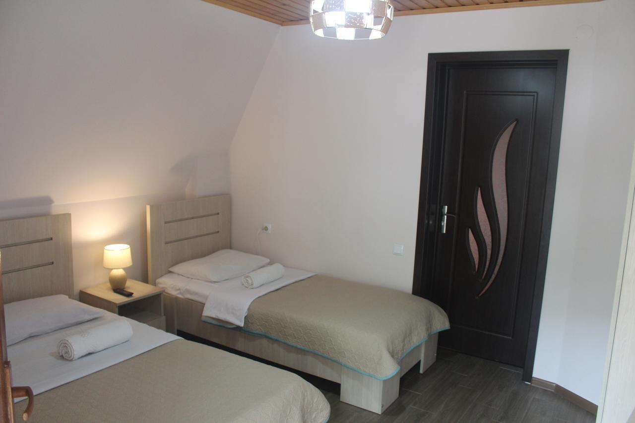 Deluxe Guest House Кваріаті Екстер'єр фото
