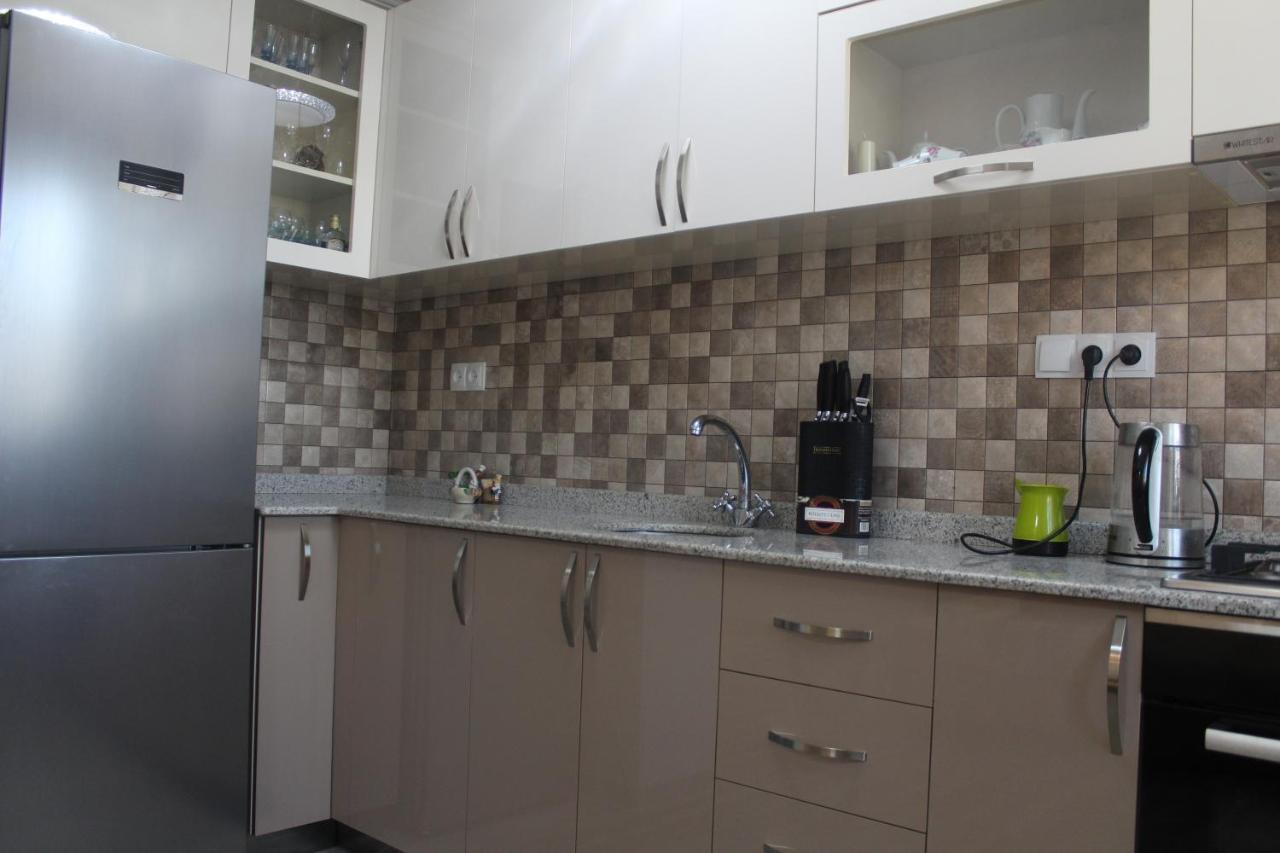 Deluxe Guest House Кваріаті Екстер'єр фото